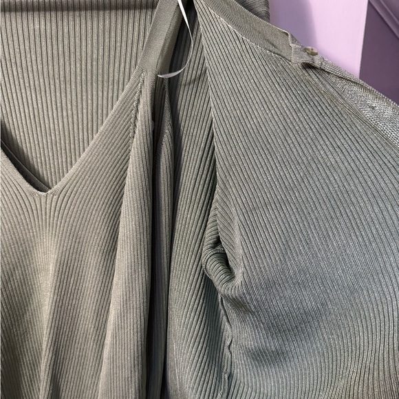 Pinque Bardeoux Glossy Rib Sweater Set - Picture 6 of 8